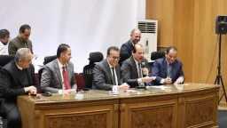 وزير الصحة يشهد قرعة اختيار...