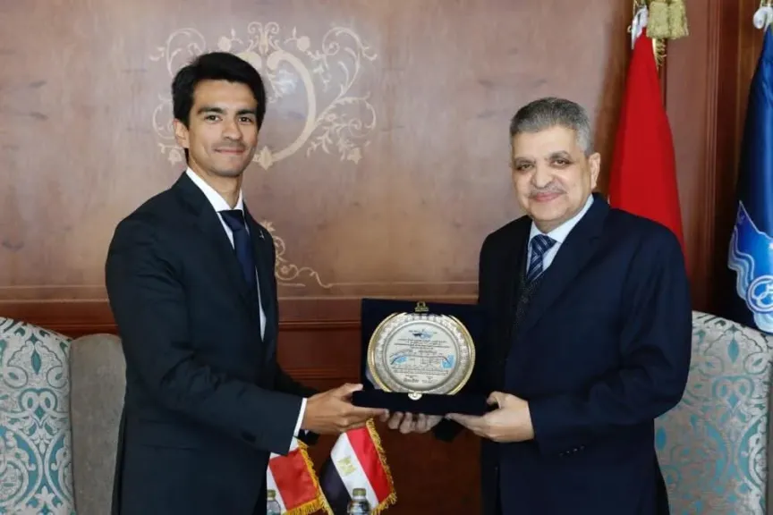 رئيس قناة السويس