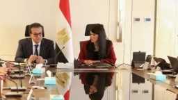 الصحة والتخطيط تبحثان خطة استثمارية...