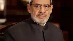 الإمام الأكبر: الله يحسب على...