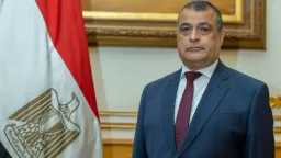 وزير الإنتاج الحربي يتفقد «شركة...