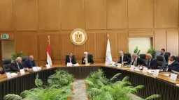 عاشور: الجامعات الأهلية داعمًا رئيسيًا...