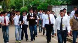 بسبب انخفاض منسوب المياه.. فنزويلا...