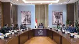 رئيس الوزراء يترأس اجتماعاً لاستعراض...
