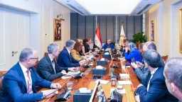 وزيرة البيئة تبحث تعزيز استثمارات...