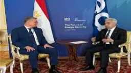 مصر تبحث مع وكالة الطاقة...