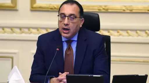 رئيس الوزراء: انخفاض معدل البطالة...
