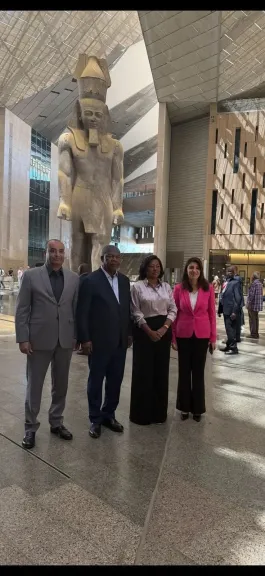 جانب من الزيارة