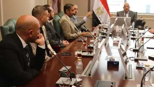 وزير الكهرباء يتابع تشغيل منظومة...