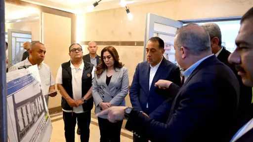 رئيس الوزراء يتفقد مشروع إسكان...