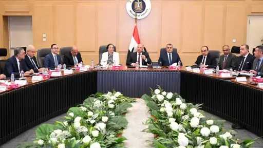 وزير الصناعة يوجه بدراسة طلبات...