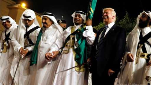 زيارة ترامب للسعودية تعيد للأذهان...
