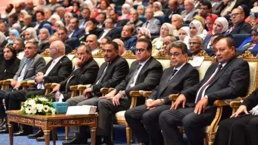 عبد الغفار: الأطباء البيطريون ركيزة...