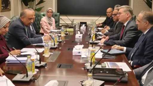 وزيرا الكهرباء والبترول يناقشان خطة...