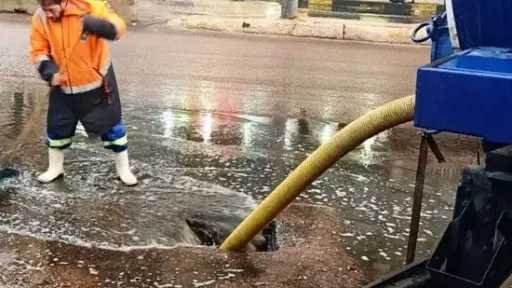 الإسكندرية تحت المطر والبرد والرعد.....