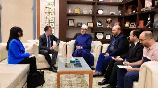 مفتي الجمهورية يستقبل السفير الكندي...