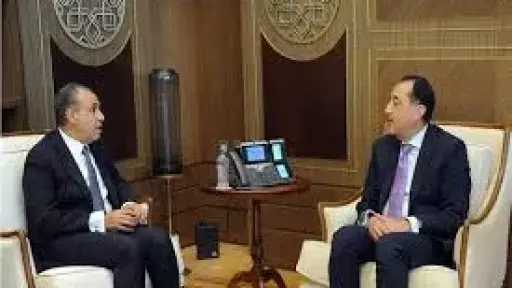 مدبولي يتابع مع «عبد العاطي»...