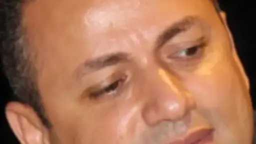 رأي بالعربي