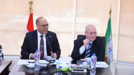 وزير العمل يبحث مع الاتحاد...