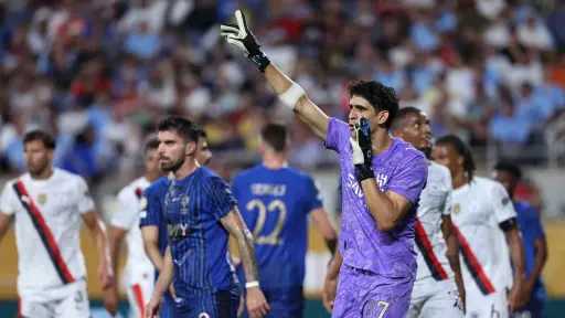 من ريال مدريد إلى الهلال.....
