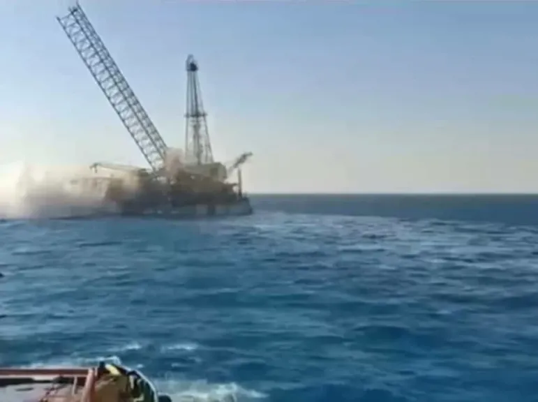 غرق الحفار ADMARINE 12