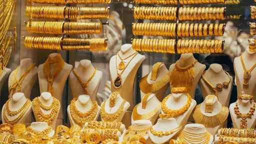 ارتفاع أسعار الذهب عالميًا ومحليًا...