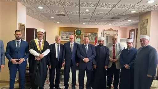 نقيب الأشراف يلتقي قاضي قضاة...