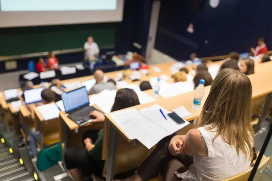 الجامعات الأمريكية