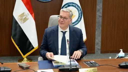 وزير البترول: ارتفاع مبيعات قطاع...