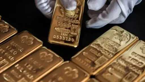 تراجع طفيف في الذهب.. والمعدن...