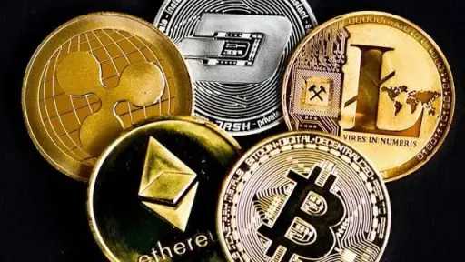 أسعار العملات الرقمية.. بيتكوين تتراجع...