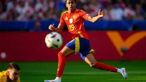 صغار أوروبا في الواجهة.. من...