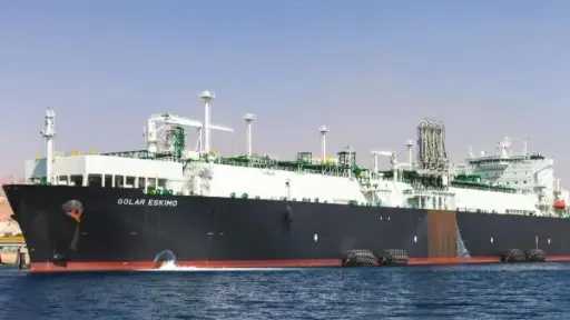 بلومبرج: محطات عائمة جديدة للغاز...