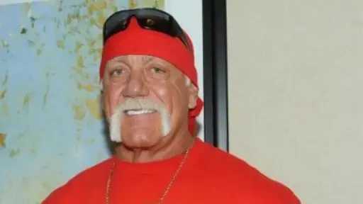 وفاة هوجان .. هل يكرم...