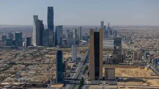 تباطؤ نمو القطاع الخاص غير...