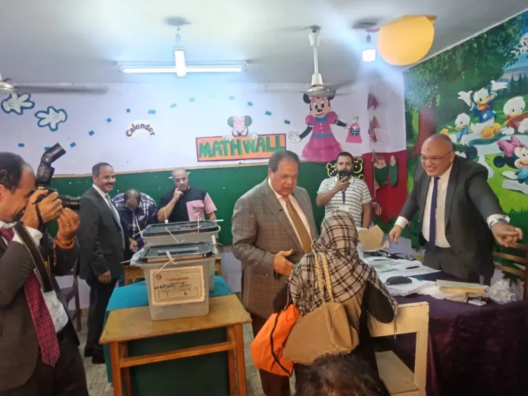 النائب محمد أبو العنين