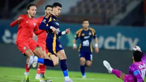 صراع القمة في ليلة الافتتاح.....