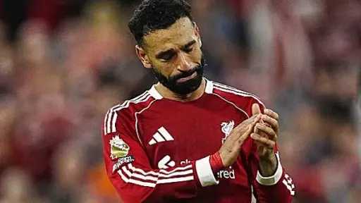 دموع محمد صلاح تودع جوتا.....