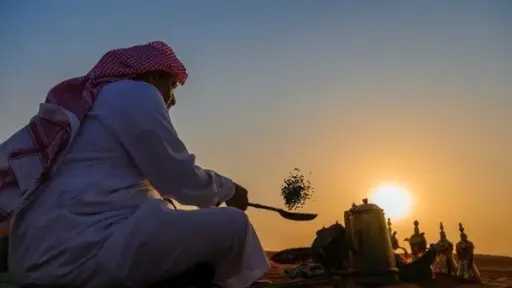 من الفيشاوي إلى ستاربكس.. قصة...