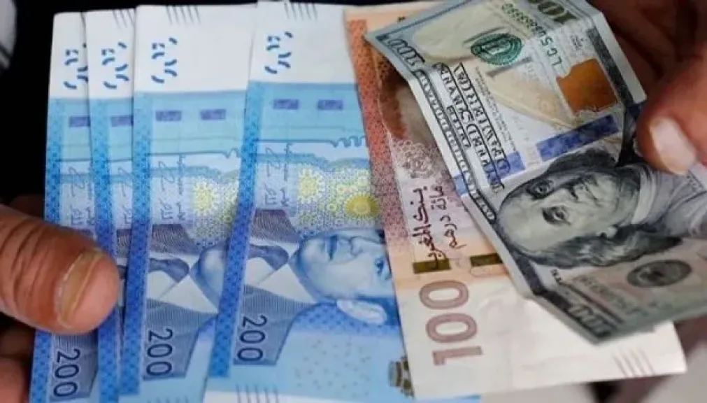100 دولار مقابل الدرهم المغربي