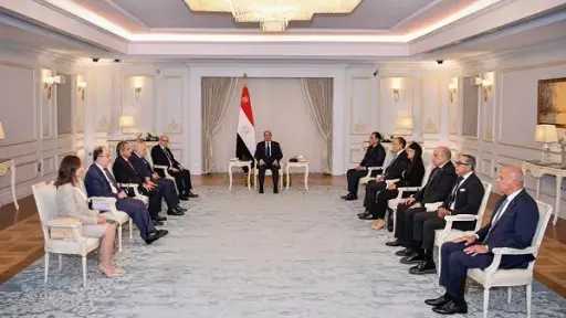 الرئيس السيسي: نرفض المساس باستقرار...