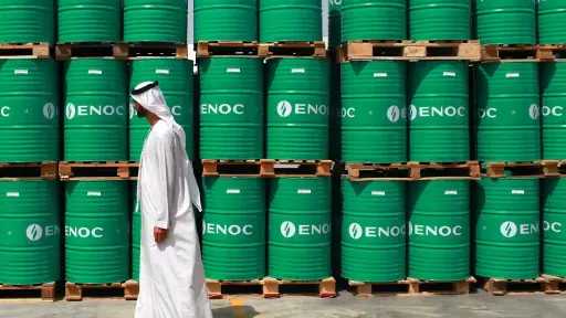 تراجع متوقع لصادرات السعودية النفطية...