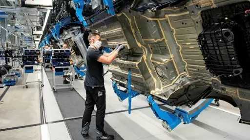 القطاع الصناعي في ألمانيا يتلقى...