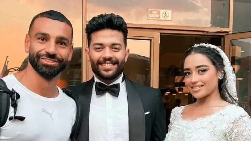محمد صلاح وحكايته مع العرسان