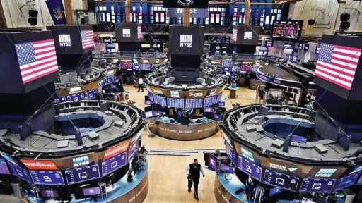 الأسهم الأمريكية تغلق متباينة لكنها...