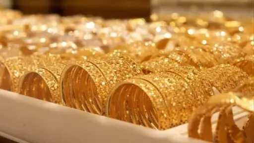 الذهب يلمع في السوق المصرية.....