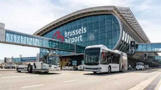 الهاكرز يسيطرون على المطارات.. هجوم...