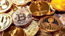 تباين أسعار العملات المشفرة.. ...