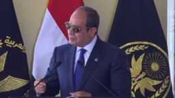 الرئيس السيسي: الشعب المصري قادر...