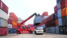 عجز الميزان التجاري في تونس...